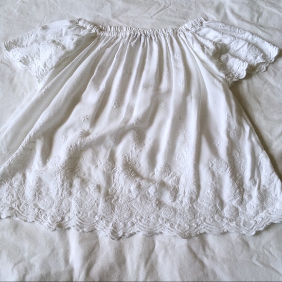 Blue Rain Francesca’s Off the Shoulder Top - Picture 2 of 4